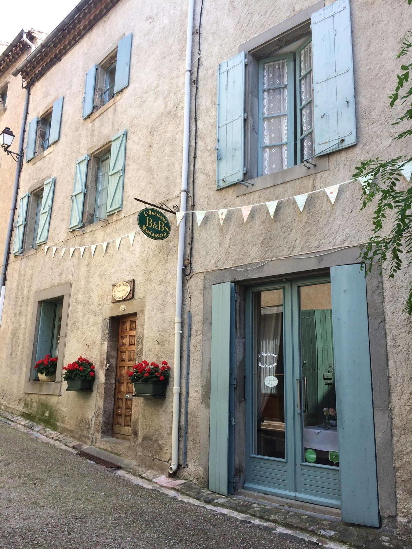 Bed and Breakfast L'Ancienne Boulangerie Caunes-Minervois Zewnętrze zdjęcie